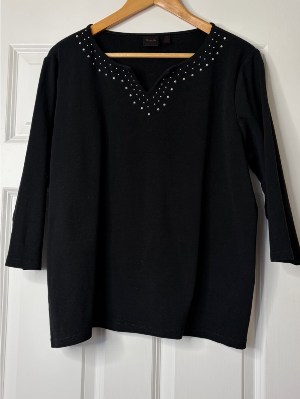 Rafaella 100% cotton Black Long-Sleeve V-Notch Top with Silver Studs Size 1X